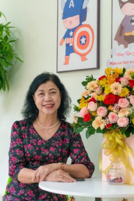 Giới thiệu Trường Mầm Non Chiếc Lá Nhỏ 1 Nhà sáng lập Chiếc Lá Nhỏ - Cô Trần Thị Nga