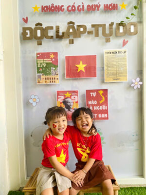 Trải nghiệm thực tế khi cho con học trường Chiếc Lá Nhỏ