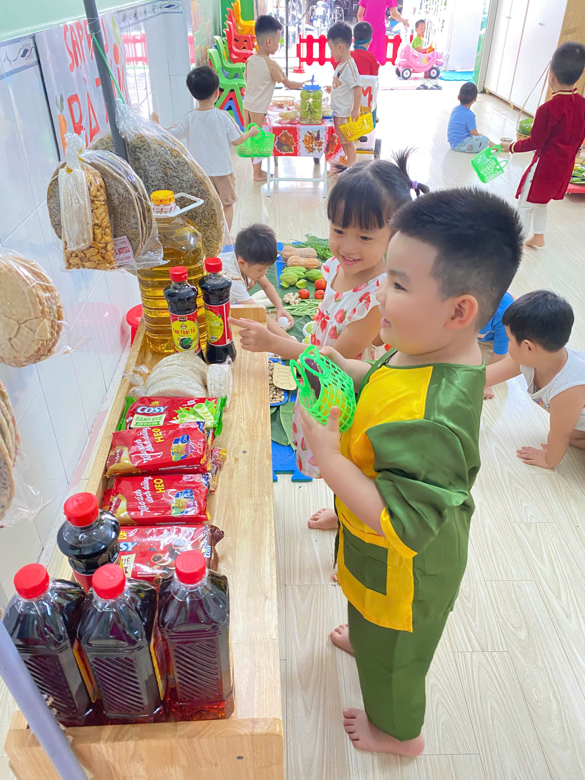 Trường mầm non cho con ở Tân Phú